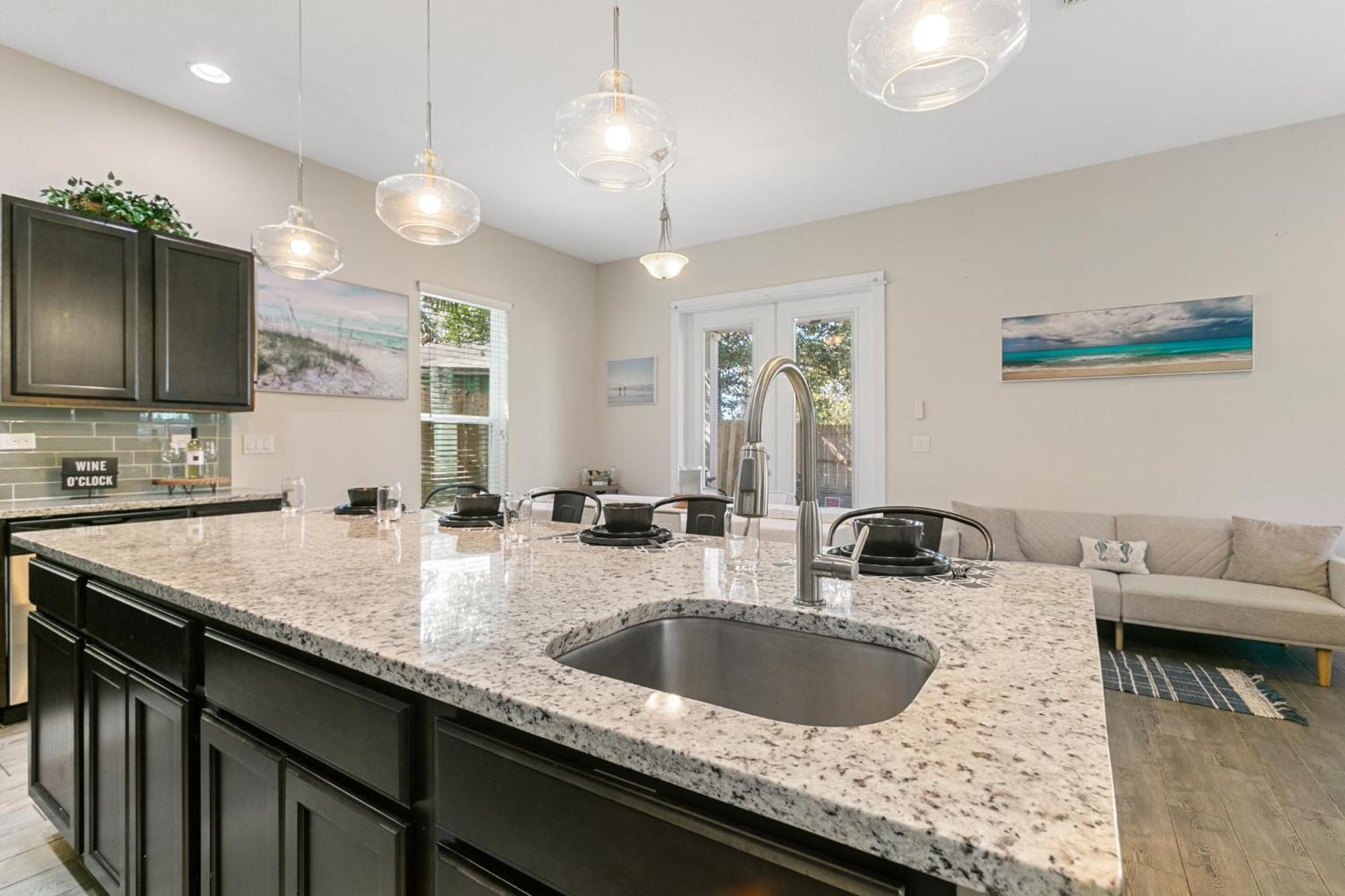 3 Minutes To Beach, 9 Minutes To Mayo Clinic, King Bed, Sleeps 8 Villa Jacksonville Beach Exterior photo