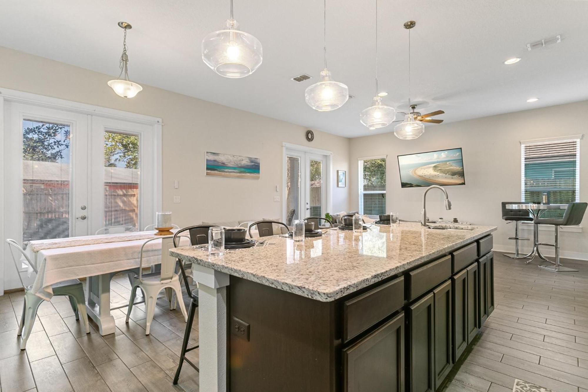 3 Minutes To Beach, 9 Minutes To Mayo Clinic, King Bed, Sleeps 8 Villa Jacksonville Beach Exterior photo